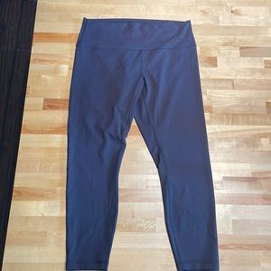 Lululemon - Wunder Train HR 25” - Size 14